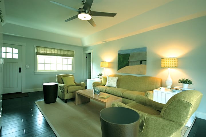 Modern Luxury In Sonoma's Valley Of The Moon - Glen Ellen, CA