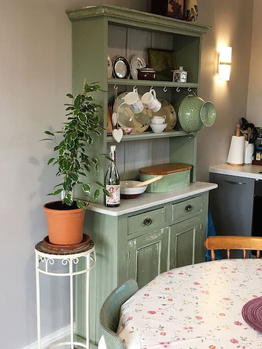 Kitchen dresser