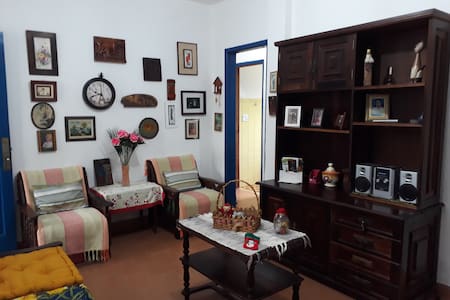 Terê, casa simples em bairro nobre