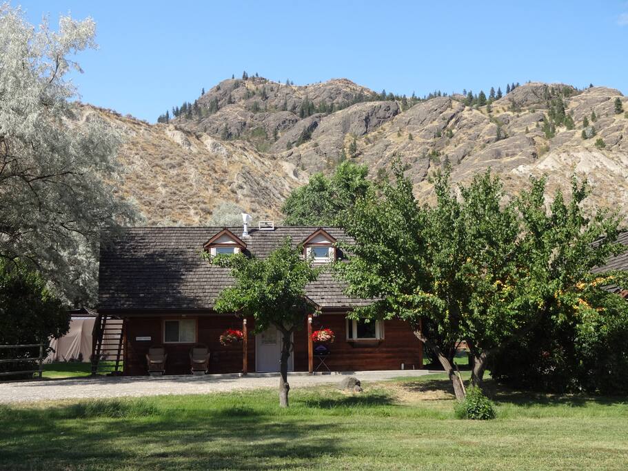 GUEST HOUSE
