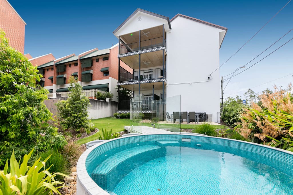 Pool view to Carrington decks