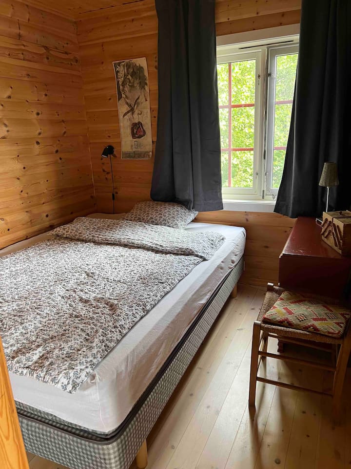 Dhomë gjumi 2