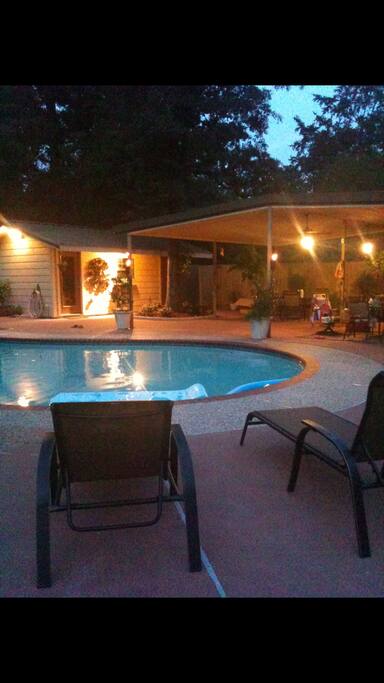 Evening view which offers beautiful lighting