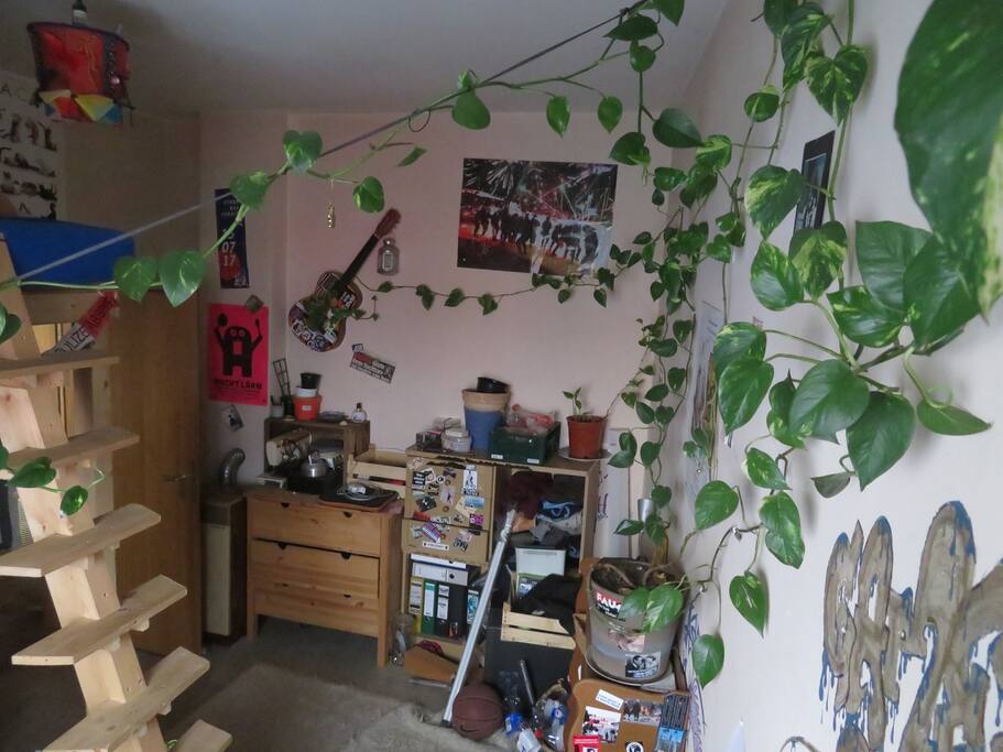 Sleeping Room/ Schlafzimmer
bild 1