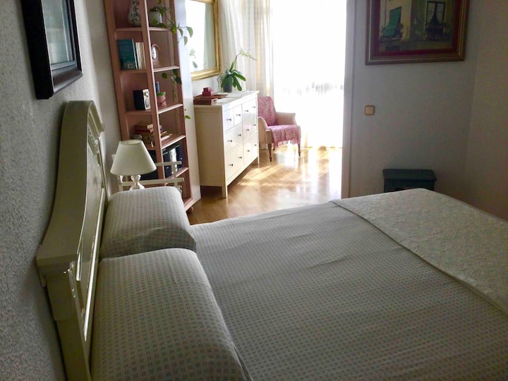 غرفة النوم 2