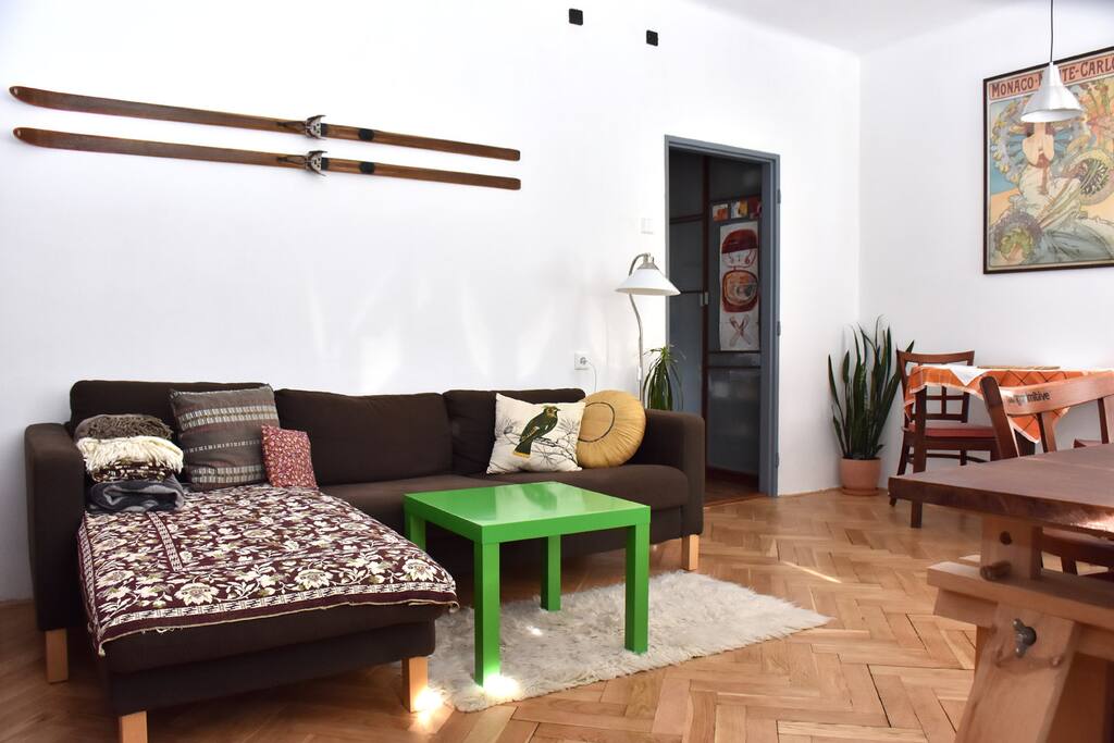 living room & sofa