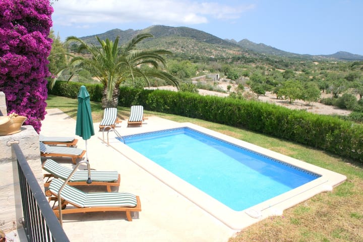 Wunderschone Finca Mit Garten Pool Fur 8 Pers Houses For Rent In Balearic Islands Balearic Islands Spain