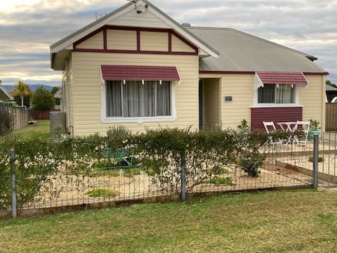Cosy Cottage in Cessnock