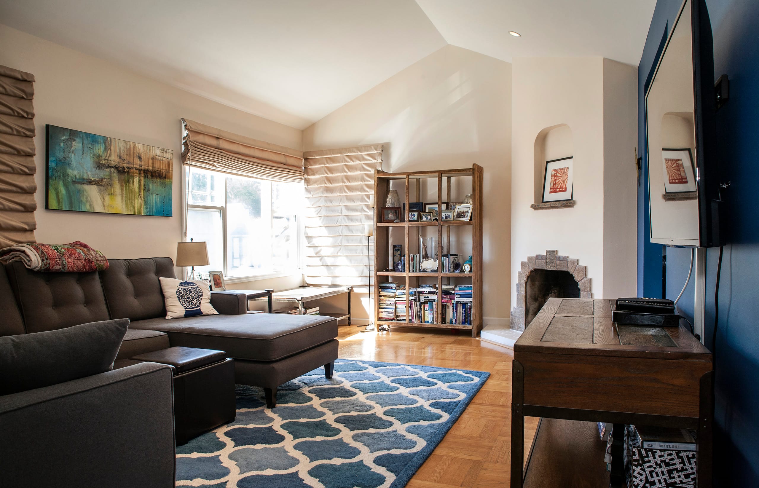 Home in San Francisco · ★4.86 · 3 bedrooms · 5 beds · 2 baths - Image 2