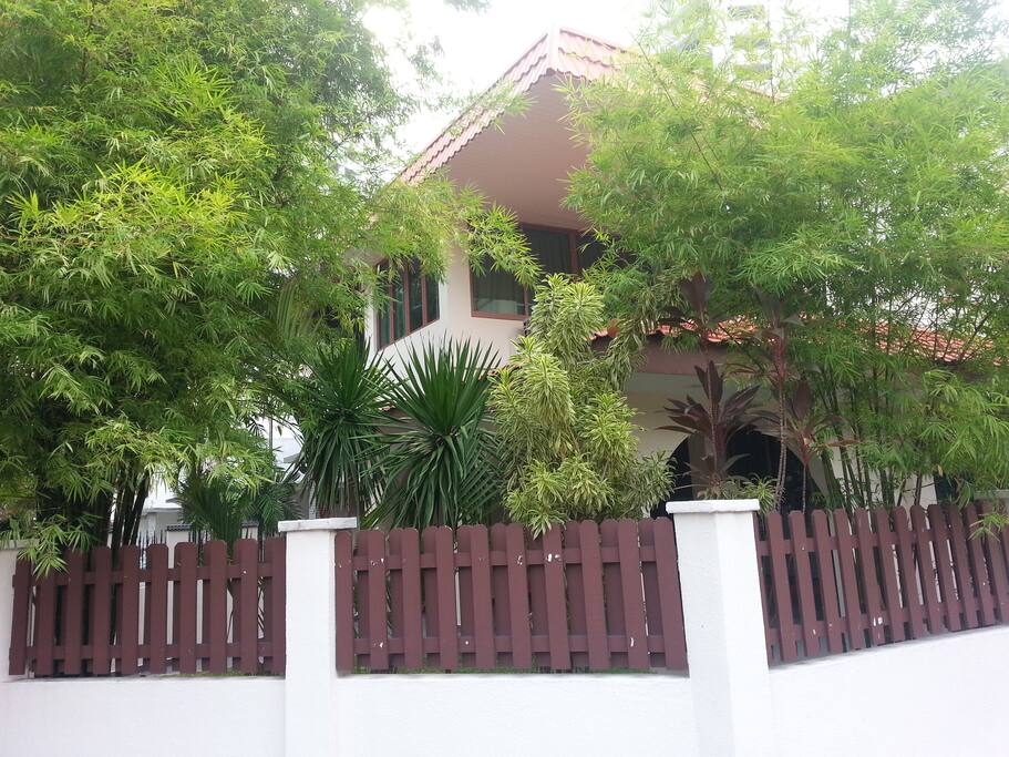Spacious landed property in the east of id perfect for you!