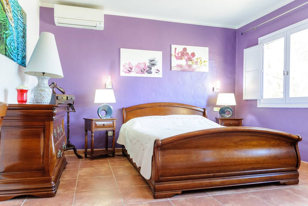 GRANDE CHAMBRE SPACIEUSE