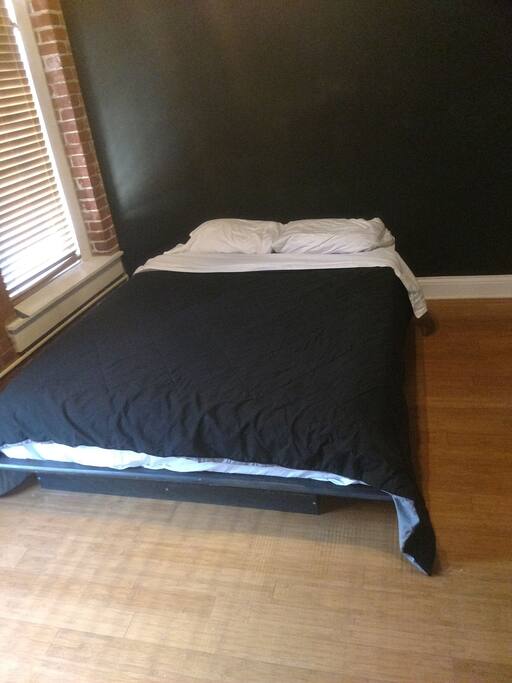 2 queen beds in bedroom 2