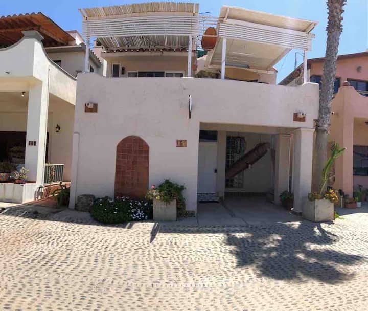 Casa Mar Beach House - Rosarito