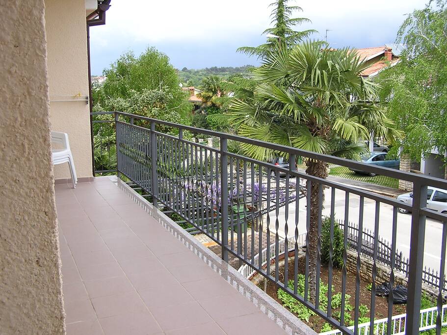 balcony