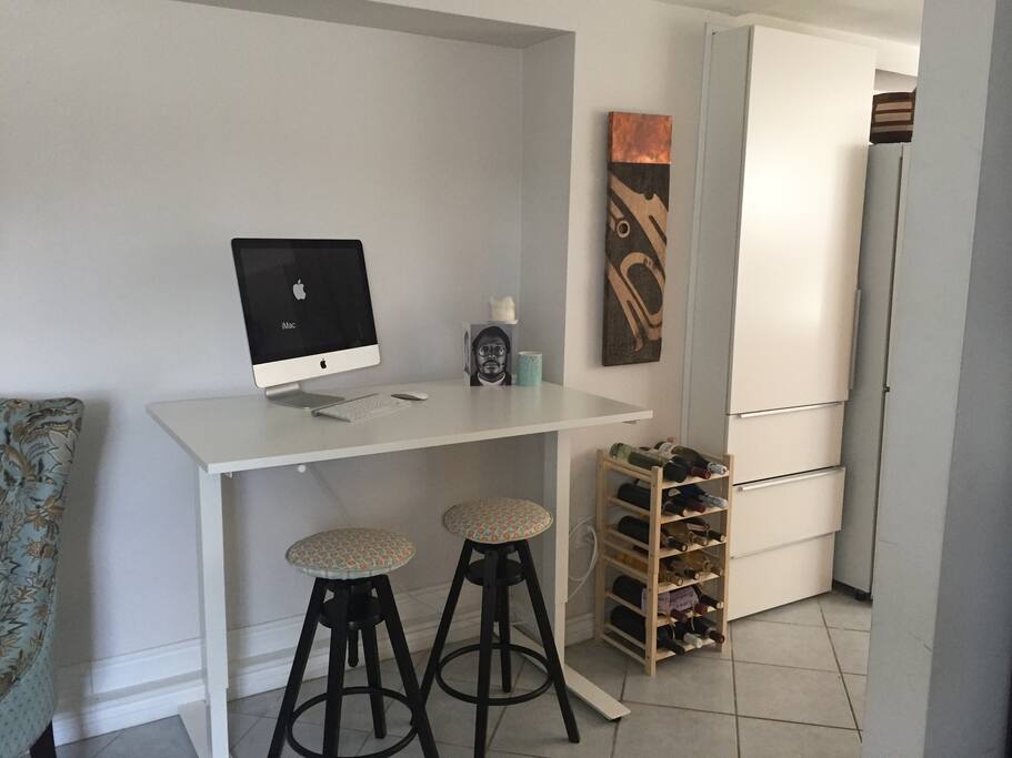 dining table/workspace