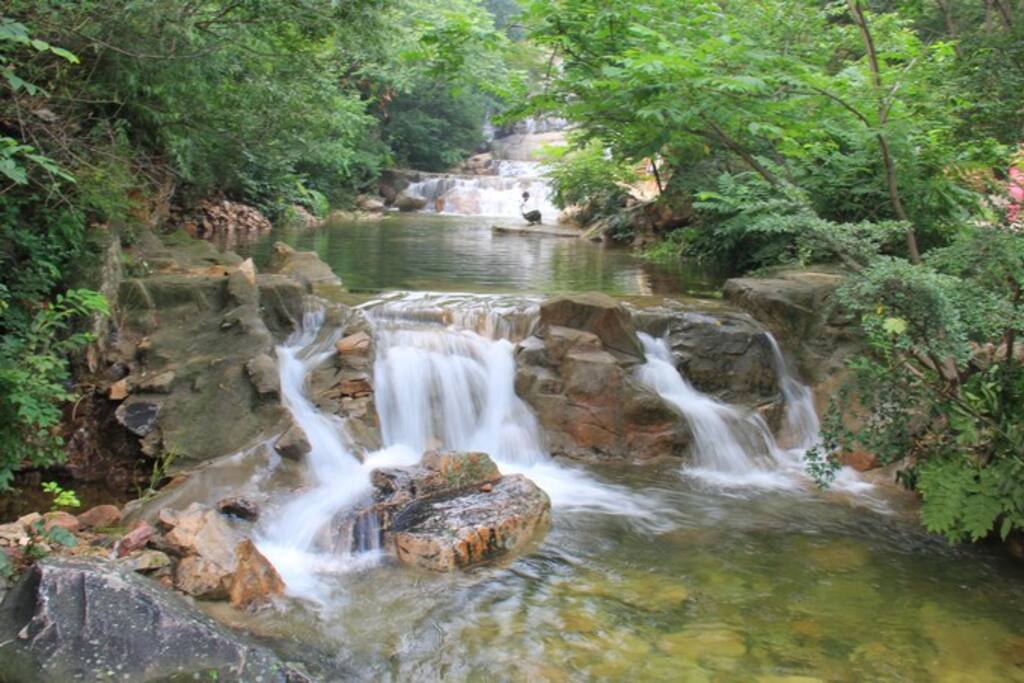 潺潺溪水