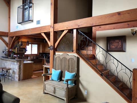 Top performing Airbnb: Gray Hund Acres- Dog Friendly & 17 private acres in Austin Suburbs