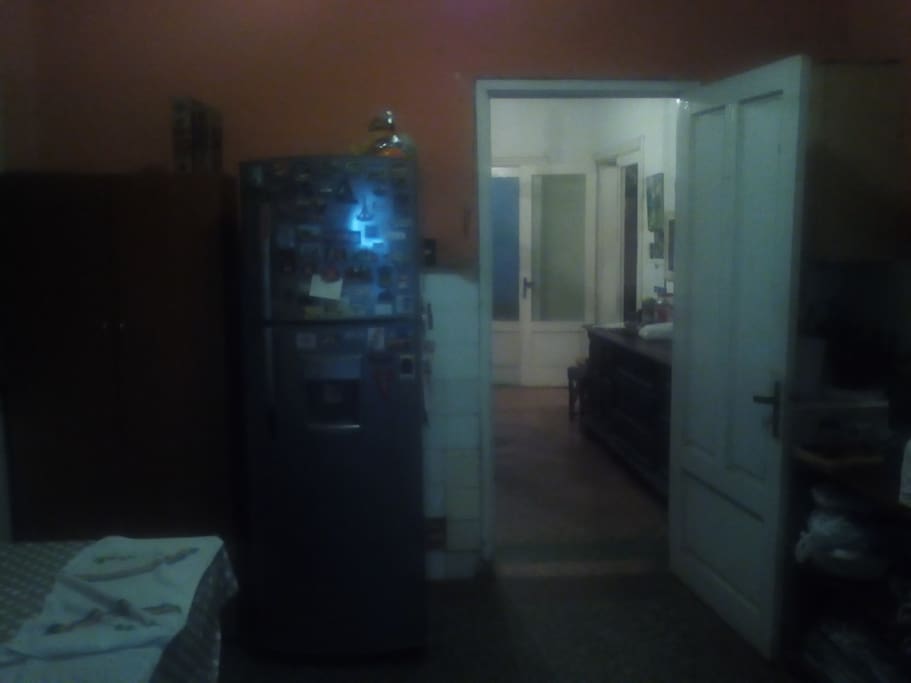 Cocina, nevera y despensa para invitados