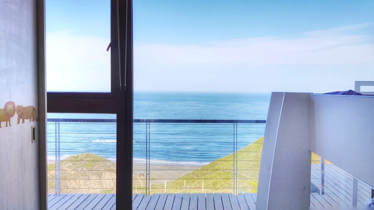 غرفة نوم 2 بسرير بطابقين. 