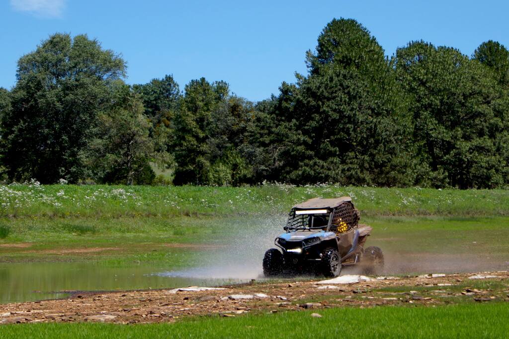 Diversión en Lagos para pescar, rzr, cuatri motos, caballos, cancha de fut y voli