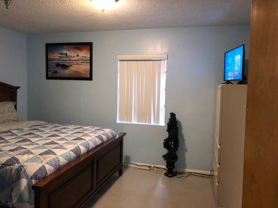 King bedroom in Suite