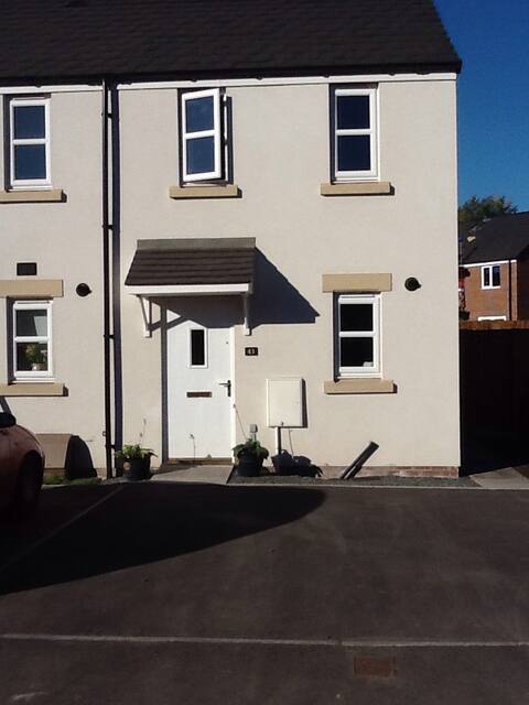 New House in Hay on Wye. 2 bedroomed end terraced.