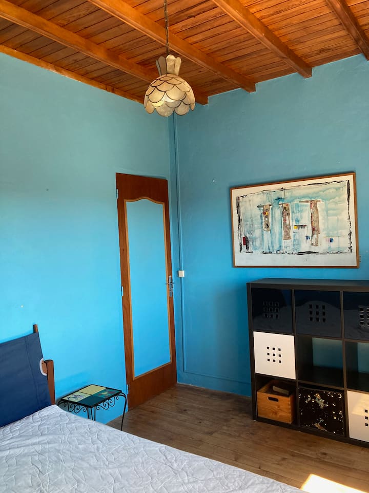 ცისფერი ოთახი