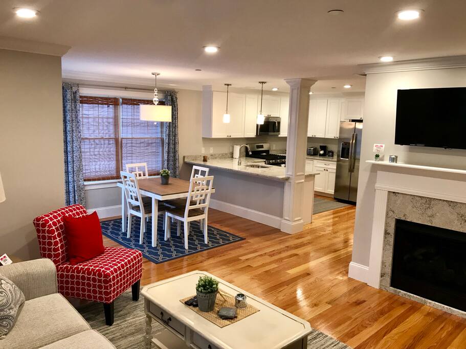 Kitchen/Dining area