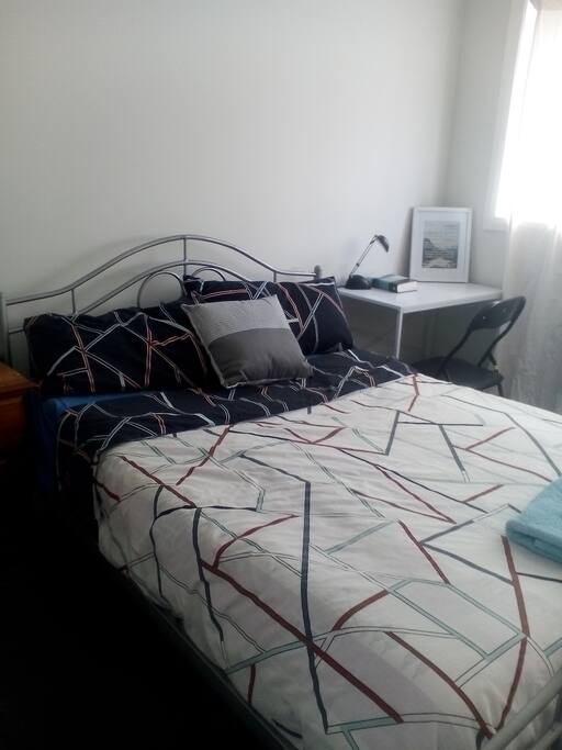 Gurst room2 (Queen Size)