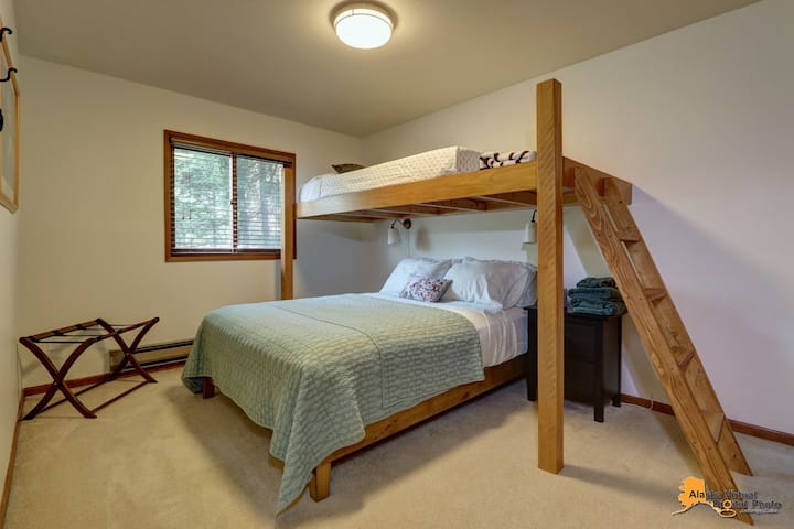 Spálňa na hlavnom poschodí 2