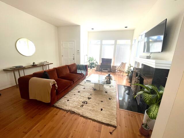 West Hollywood House w/ Private Backyard