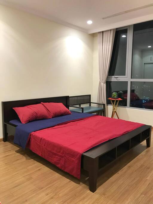 Modern and comfy bed with the city view