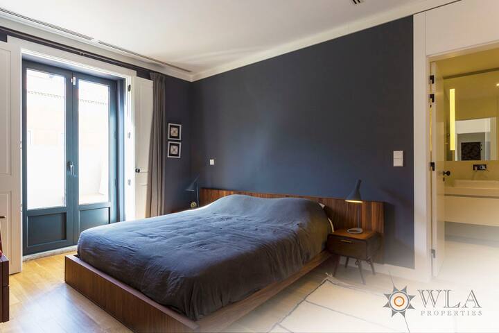 Bright 3-Bedroom with Private Pool & Terrace gallery image 3