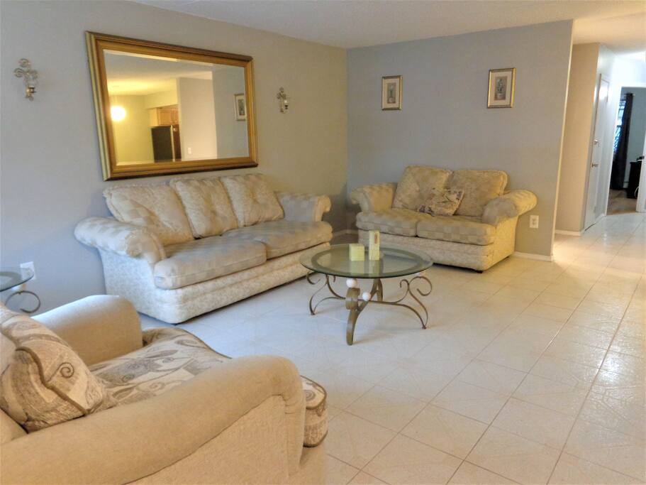 Clean and open living, dining and kitchen area.