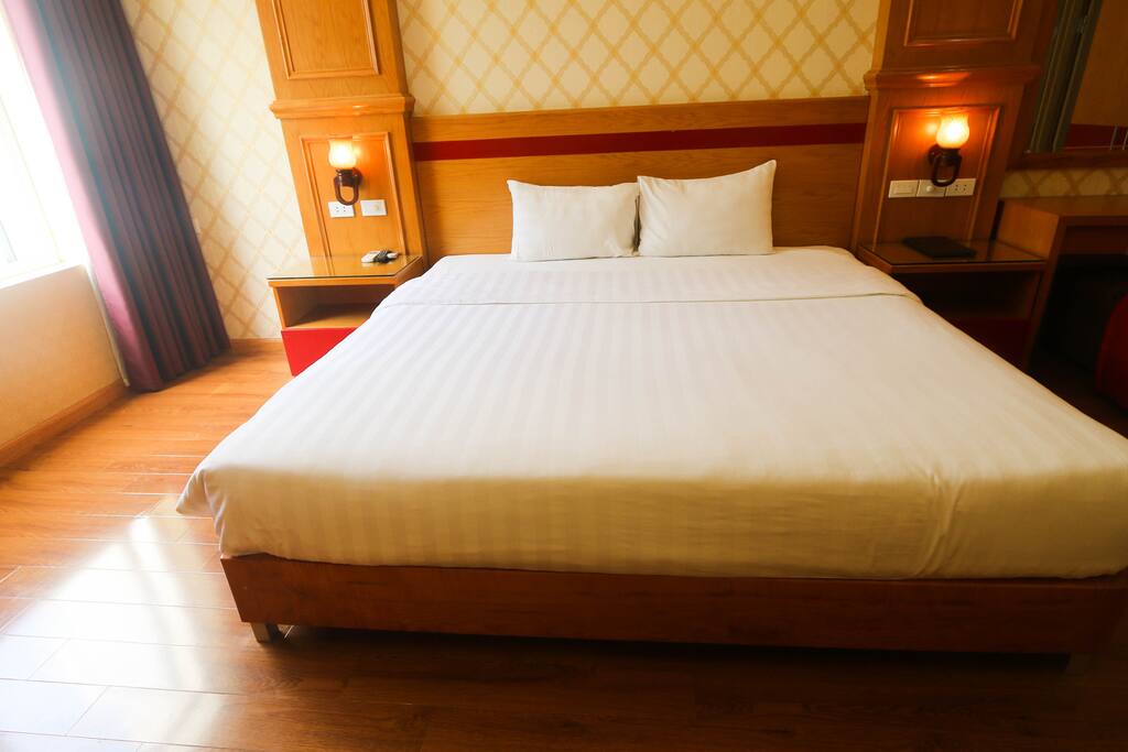 with queen - size bed