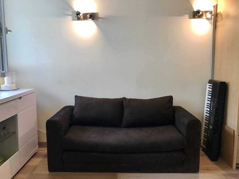 Extendable sofa
