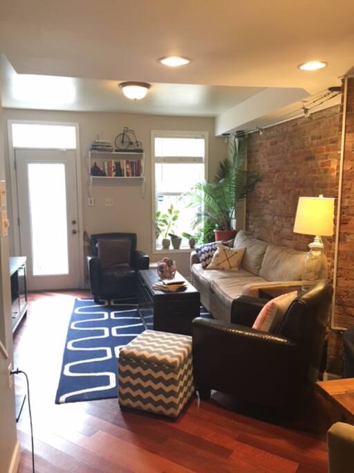 Comfy Living Room equiped with Cable TV