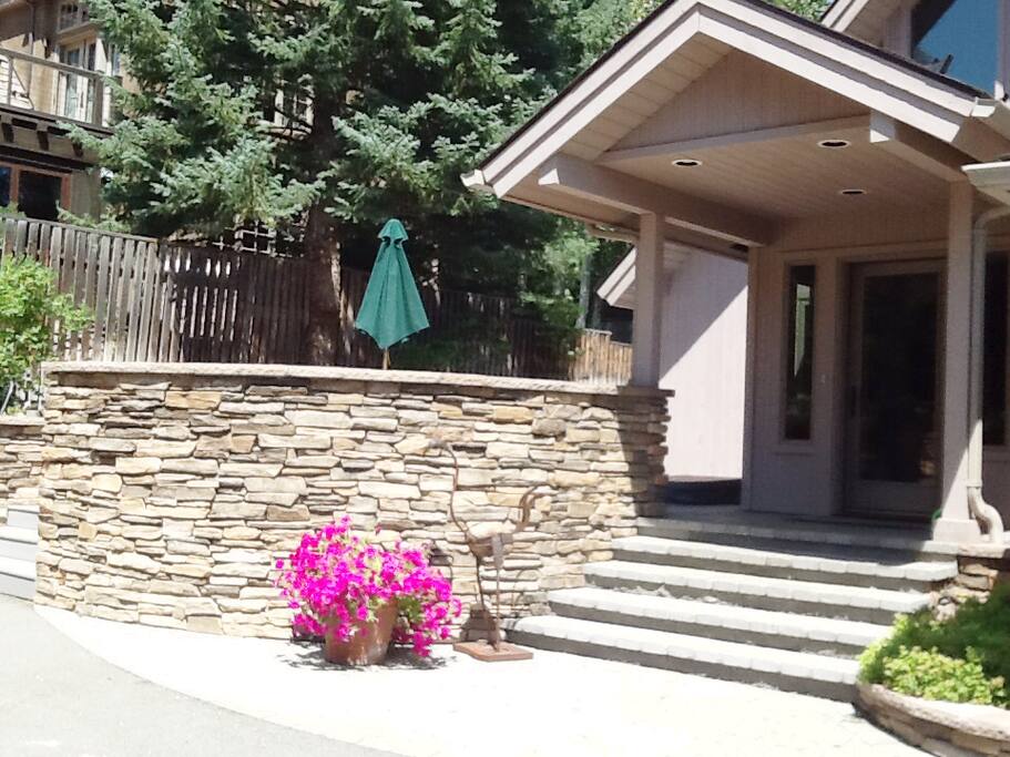 A hidden "Doll House" , tucked away from the street.