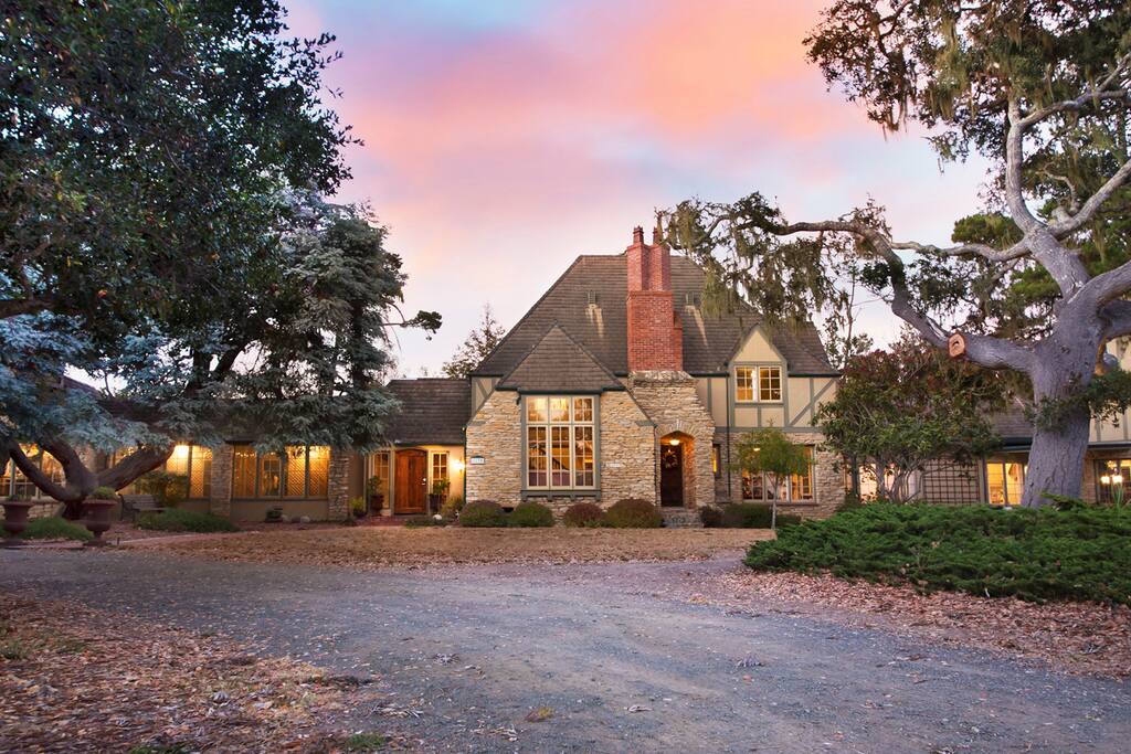 This lovely 5 bedroom, 4 bath home sleeps up to 12 people. We also have a guest house that can be rented along with the main house, which brings the total capacity to 15. Please see the Carriage House under the property tab if you`re interested.