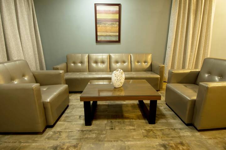 Living room image 3