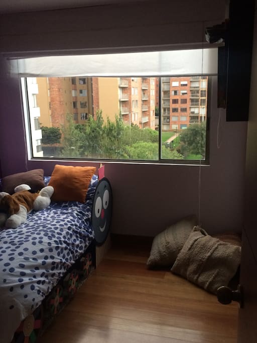 Habitación Cama semidoble con Closet privado