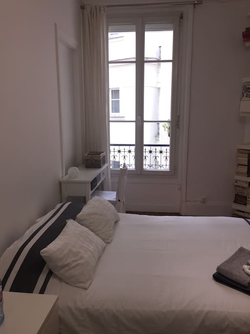 La chambre / the bedroom