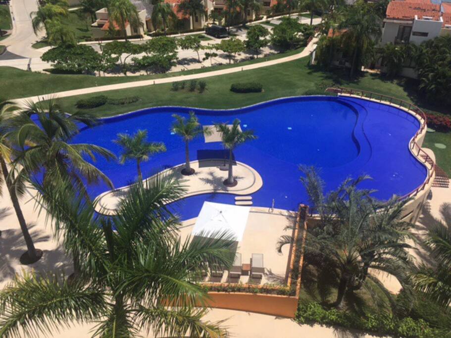 Pool amenity