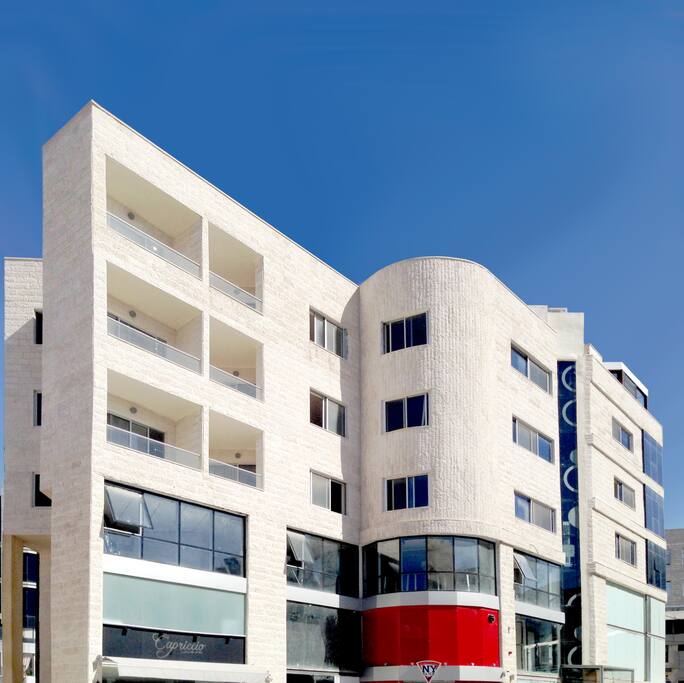 Cosy & Serviced Studios in the heart of Amman