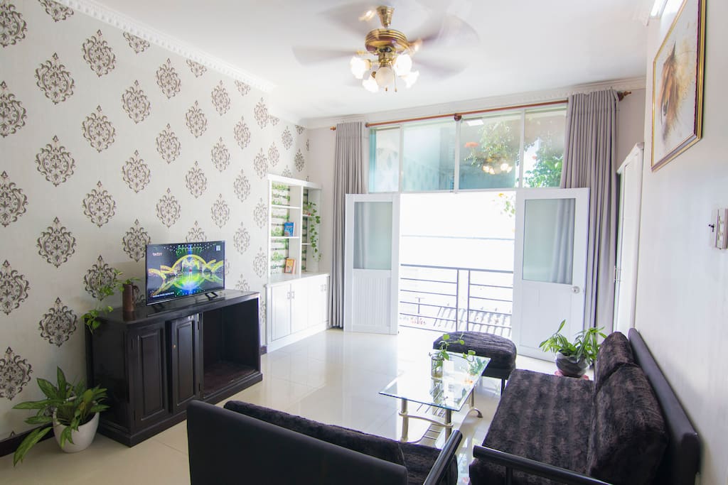 Vung Tau Villa Ali 5B has a spacious living room in the first floor with TV, sofa, bookshelf