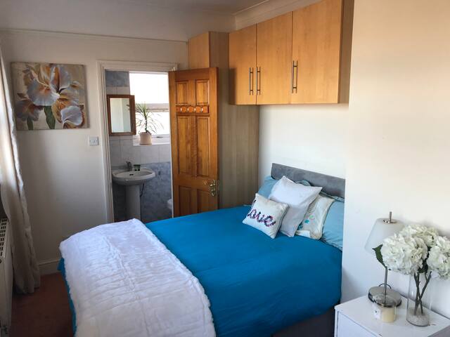 En-Suite Double Room with views across London