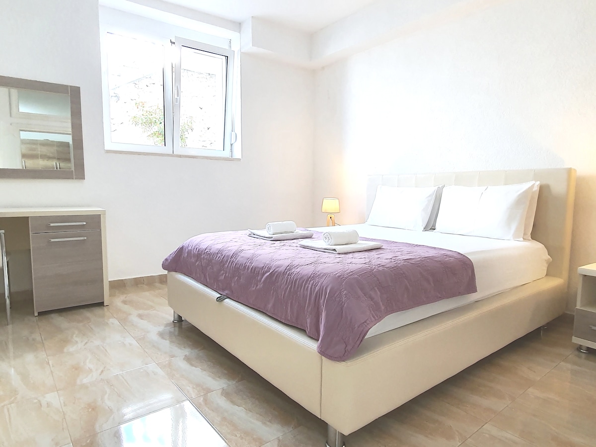 Bračni krevet (160x200) 