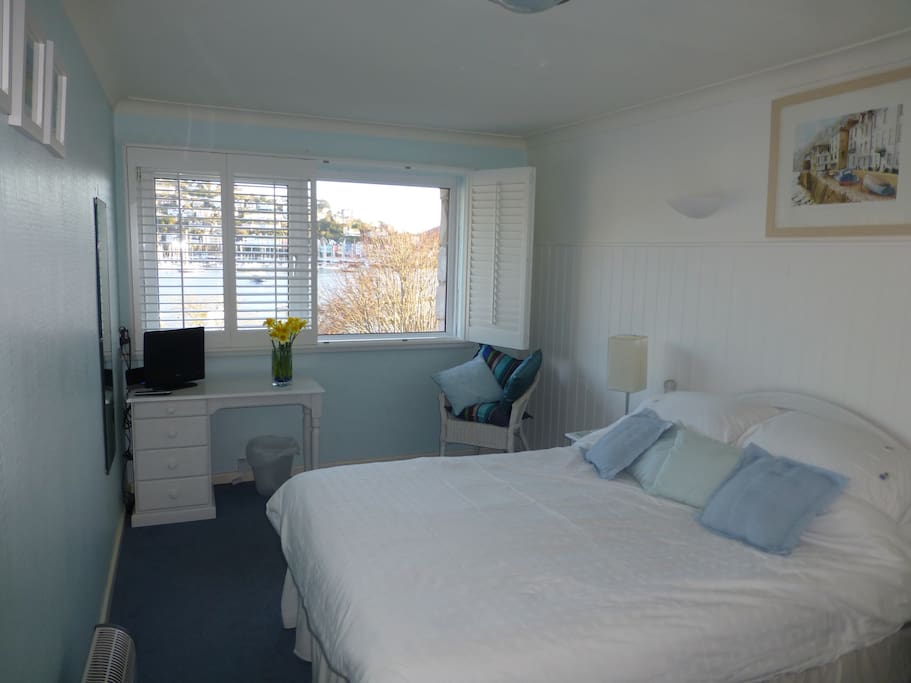 Front Bedroom
