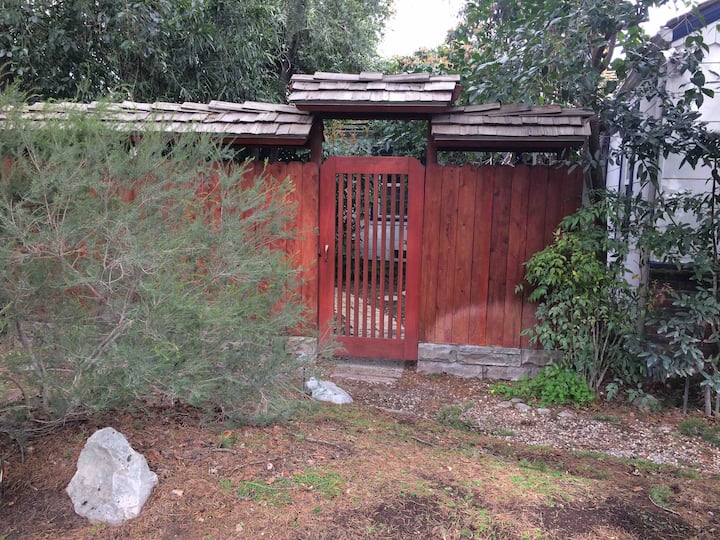 Great N. Stockton B & B Houses for Rent in Stockton, California