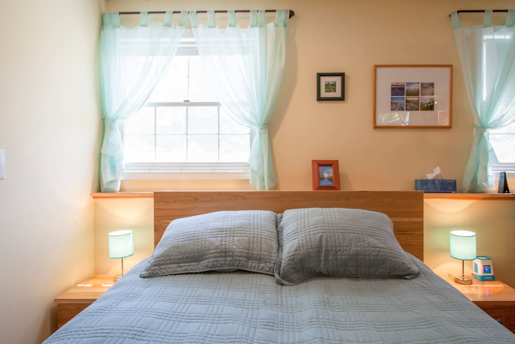 Queen bed